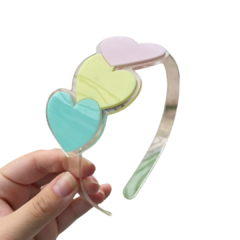 APLIQUE TIARA TRANSPARENTE TRIO CORAÇÃO CORES CANDY ACRILICO ADL - 9CM - 1 UNIDADE