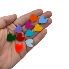 KIT PINGENTE CORAÇÃO DIVERTIDAMENTE ACRILICO ADL - 1,5CM - 10 UNIDADES - comprar online