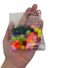 POMPOM DIVERTIDAMENTE COLORIDO - 10MM - 40U - comprar online