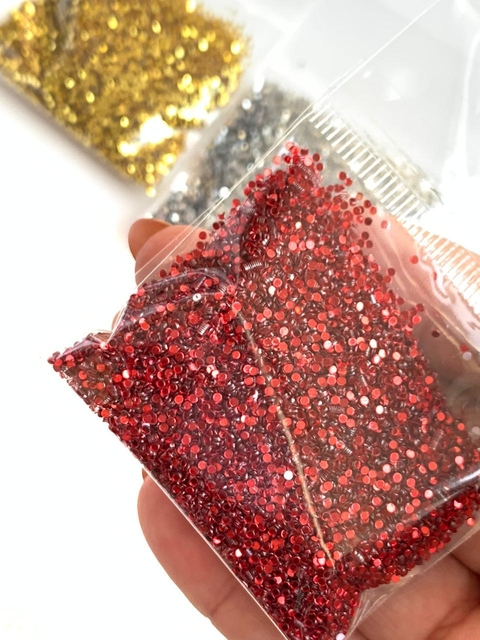 APLIQUE CONFETE GLITTER VERMELHO BOLINHA - 10 GRAMAS