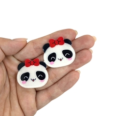 APLIQUE PANDA LAÇO VERMELHO ACRÍLICO GLITTER - 2 UNIDADES - comprar online