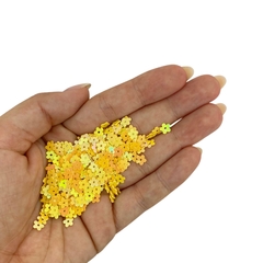 APLIQUE CONFETE GLITTER MINI FLOR AMARELA - 10 GRAMAS - comprar online