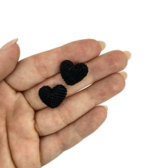APLIQUE MINI CORAÇÃO VELUDO PRETO - 2 UNIDADES - comprar online