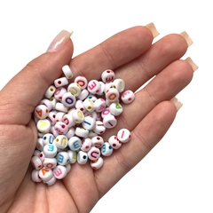 MIÇANGA VOGAIS BRANCO LETRA COLORIDA - 4X7MM - 20 GRAMAS - comprar online