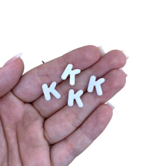 APLIQUE ALFABETO PEQUENO BRANCO - 1CM - 4 UNIDADES - loja online