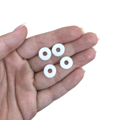 APLIQUE ALFABETO PEQUENO BRANCO - 1CM - 4 UNIDADES na internet