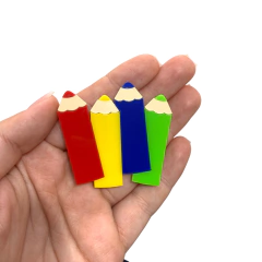 APLIQUE QUARTETO LÁPIS ESCOLAR ACRÍLICO ADL - 5,5CMX4,5CM - 1 UNIDADE - comprar online