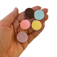 APLIQUE OREO RESINA YAMA - CORES DIVERSAS - 2CM - 2 UNIDADES - Aplique de Laço