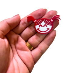 APLIQUE ESCOLAR MENINA XUXINHA VERMELHA ACRÍLICO ADL - 3CM - 1 UNIDADE na internet