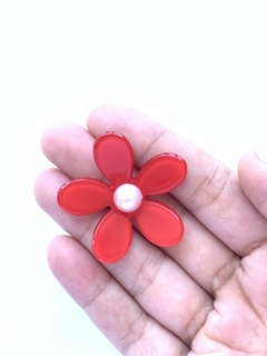 APLIQUE FLOR ACRÍLICO PÉROLA VERMELHO - 2 UNIDADES - comprar online
