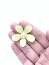 APLIQUE FLOR ACRÍLICO PÉROLA AMARELA - 2 UNIDADES
