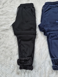 JOGGER PELUCHE NK