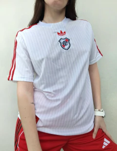 REMERA ICON RIVER PLATE UNISEX en internet