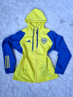 Campera rompeviento B. J.
