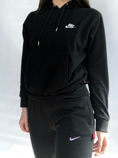 JOGGER LOGO BORDADO 2024 (Varios colores) - Aruba Store