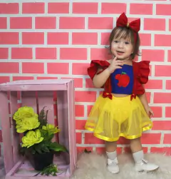 Romper Salopete branca de neve + faixa na internet
