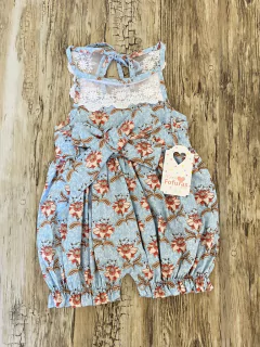 Macaquinho renda laço