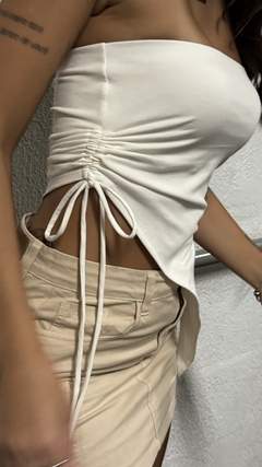 BLUSA HELO OFF WHITE - L I F F E S T O R E