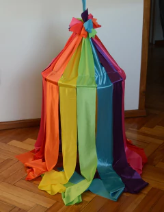 ¡Deco Kit de Tela! Lluvia de Colores + Cortina + Banderines - Ainé Juguetes