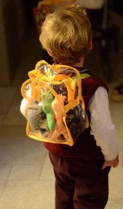 ÚLTIMAS UNIDADES! Mochila De Pvc Con 5 Animales De la Sabana - comprar online