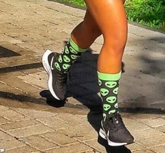 Meias Urbans Crossfit Bike Skate Cano Alto ETs Pretas