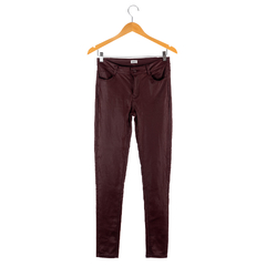 calça de sarja resinada