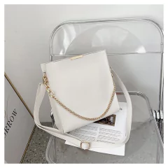 Imagem do Bolsa tiracolo corrente Fátima