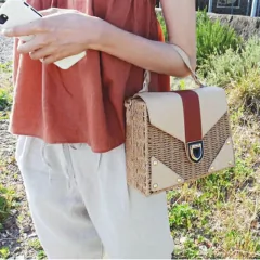 Bolsa de Palha Cristina na internet