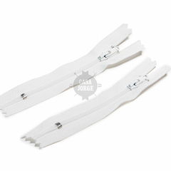 Cierres Poliester Fino Cadena 3 Fijo Ykk De 10 Cm X Unidad - comprar online