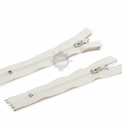 Cierres Poliester Fino Cadena 3 Fijo Ykk De 10 Cm X Unidad - comprar online