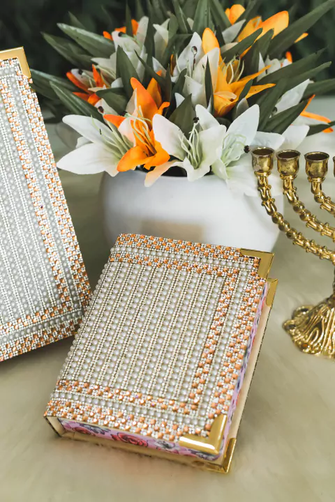 BÍBLIA M 16X11 COM HARPA - Letra media