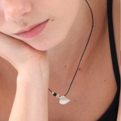 Collar IB/ hilo.