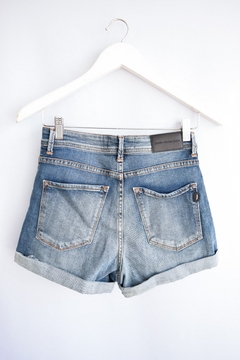Short Jazmin Chebar (t.24) en internet