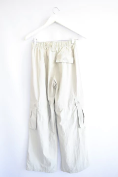 Pantalon Bershka (t.34) en internet