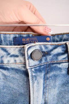 Short Bluesteel (t.42) en internet