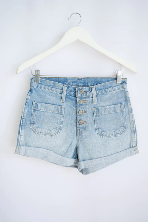 Short Levis (t. 27)