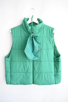 Chaleco Uniqlo (t.l) en internet