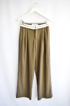 Pantalon Bershka (t.34)