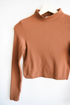 remera stradivarius (t.s) - Malva Streetwear