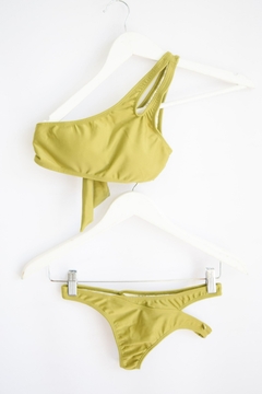 Bikini Waves Swimwear (t.01)