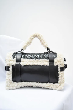 Cartera Zara en internet