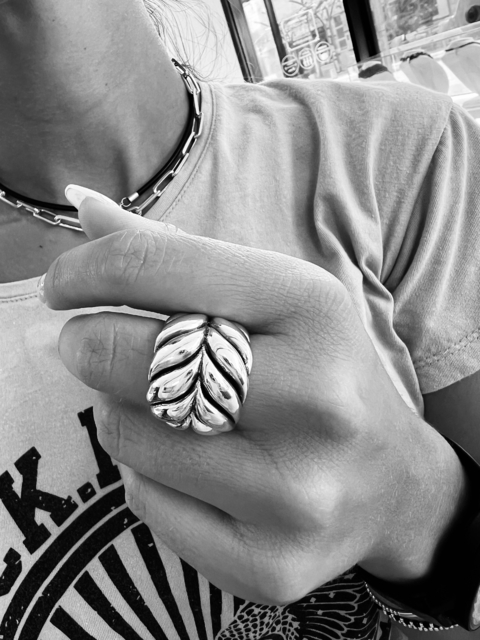 ANILLO FOGLIE