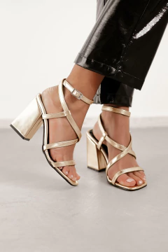 Sandalia MILO Platino - comprar online