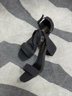 Sandalia REMMY Nobuck Negro - KENDRA