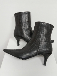 Botineta LUPE Croco Negro - comprar online