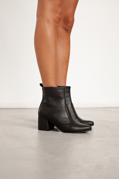 Botineta CLAIRE Black - comprar online