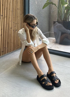 Chata CHINAH Black en internet