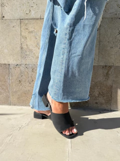 Zueco ALVVA Nobuck Negro - comprar online