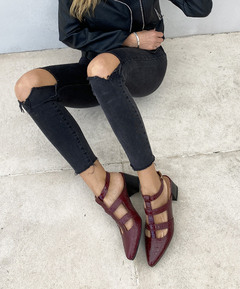 Stiletto VALENTINO Charol Cherry - tienda online