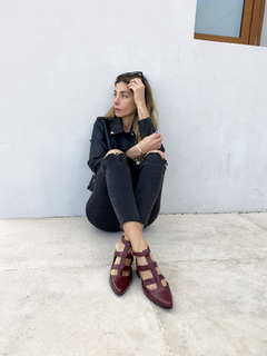 Imagen de Stiletto VALENTINO Charol Cherry